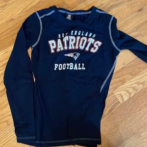 Women’s Small New England Patriots LS Tee